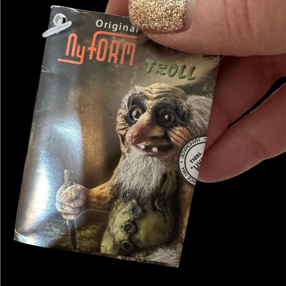 Ny Form Troll "Trollbaby" Sucking Thumb  #075 New with Tag  3.5" Tall Norwegian - Picture 4 of 8